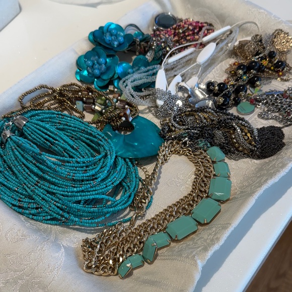 Jewelry - Turquoise Ocean Mermaidcore Necklace Jewelry Lot #167